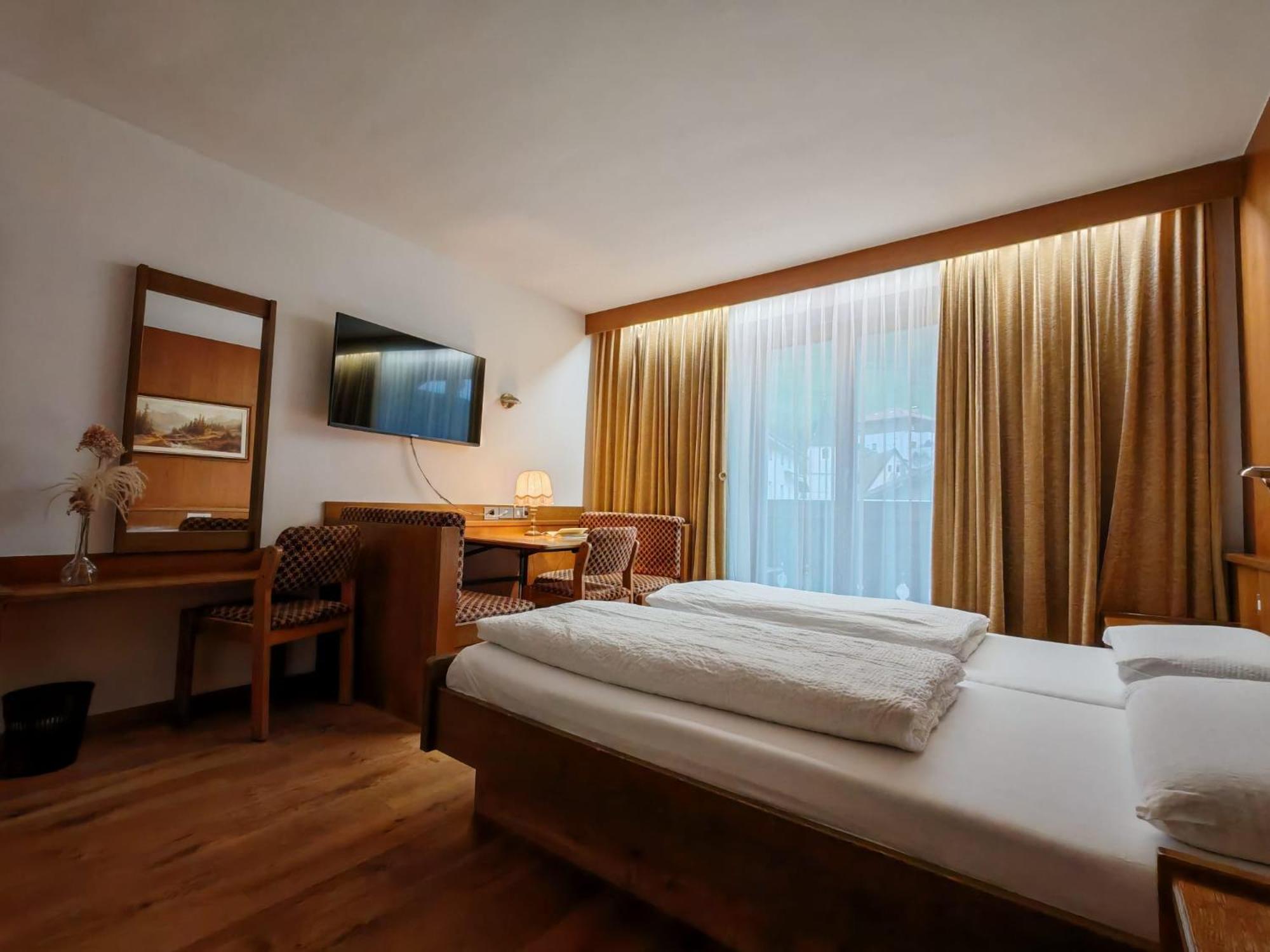 Hotel Alpenblick Sarentino المظهر الخارجي الصورة