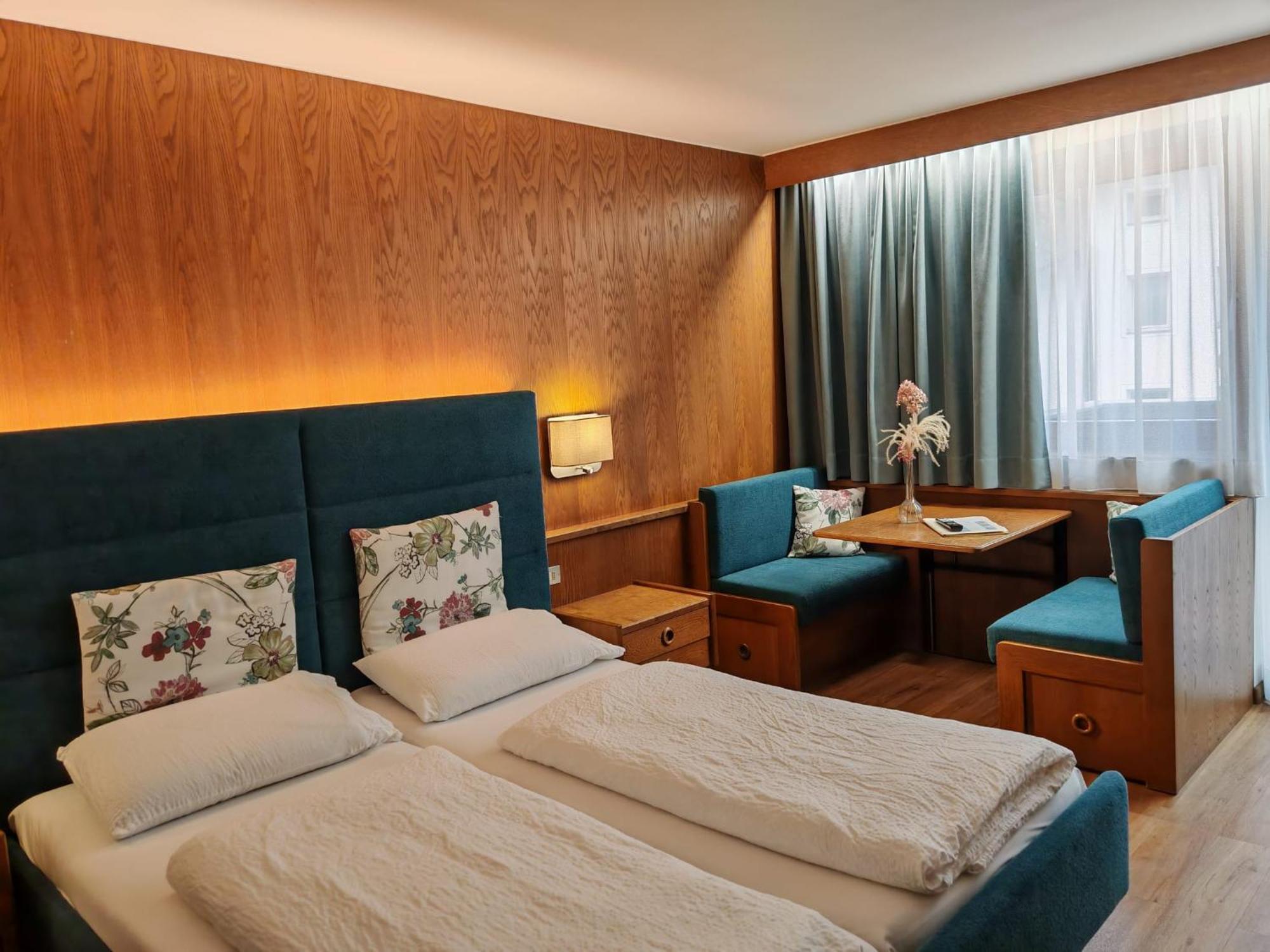 Hotel Alpenblick Sarentino المظهر الخارجي الصورة