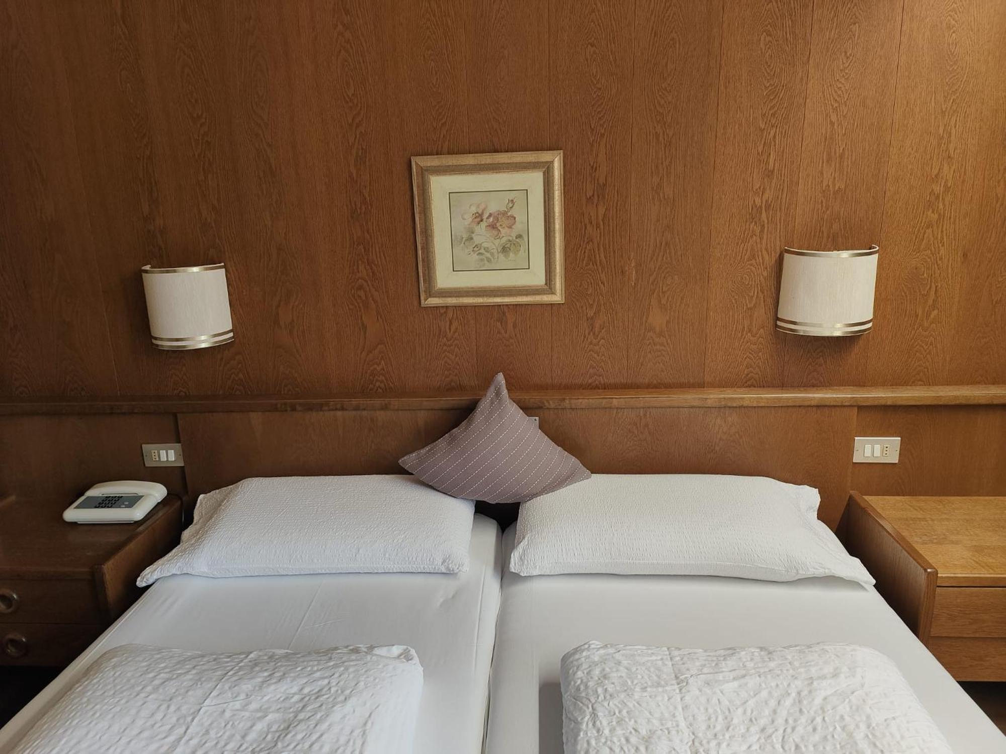 Hotel Alpenblick Sarentino المظهر الخارجي الصورة