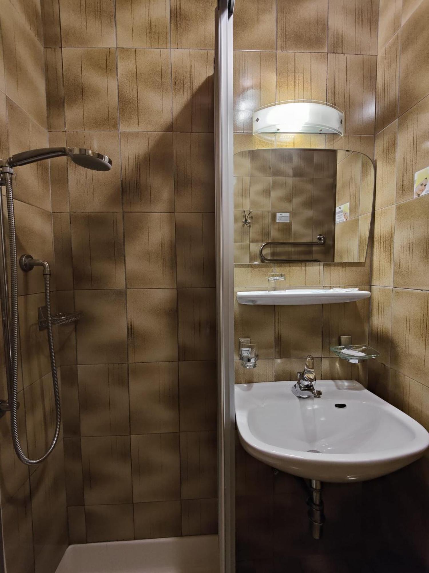Hotel Alpenblick Sarentino المظهر الخارجي الصورة